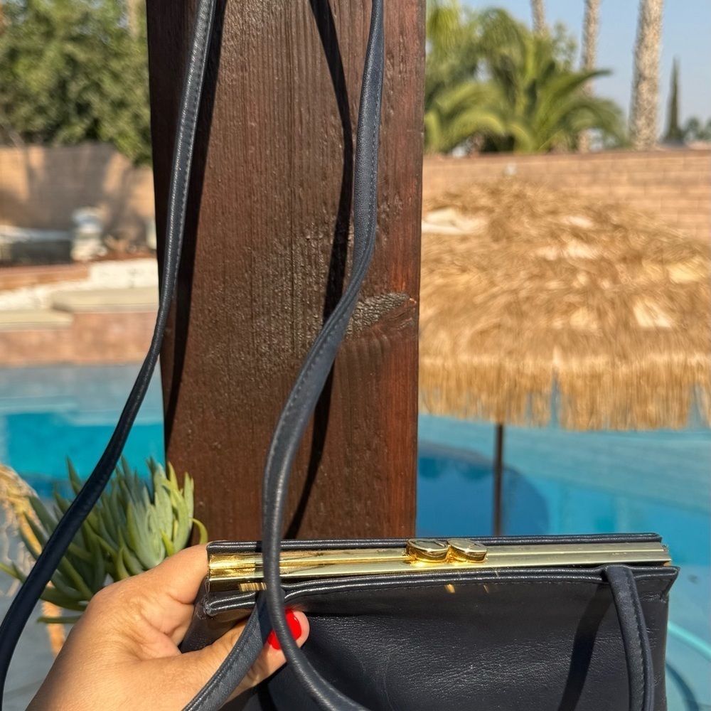 Giani Bernini Vintage Blue Pearl Vegan Leather Retro Shoulder Bag Gold Hardware - Picture 5 of 7